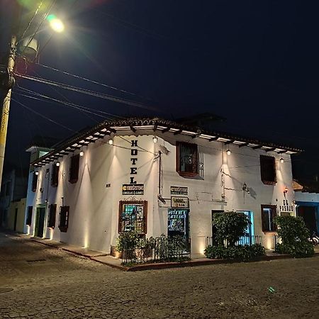 Hotel El Pasaje アンティグア・グアテマラ エクステリア 写真