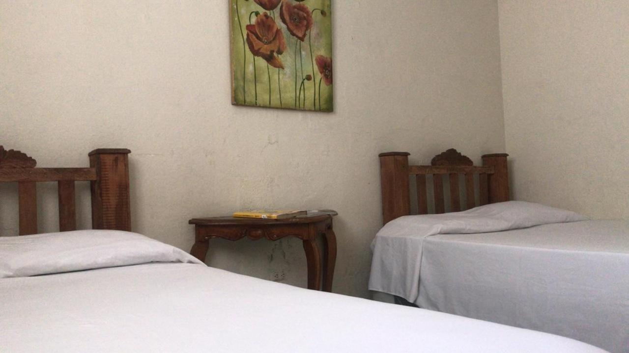 Hotel El Pasaje アンティグア・グアテマラ エクステリア 写真